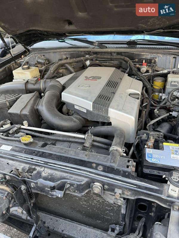 Позашляховик / Кросовер Lexus LX 2005 в Чернігові