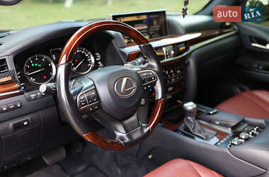 Внедорожник / Кроссовер Lexus LX 2016 в 