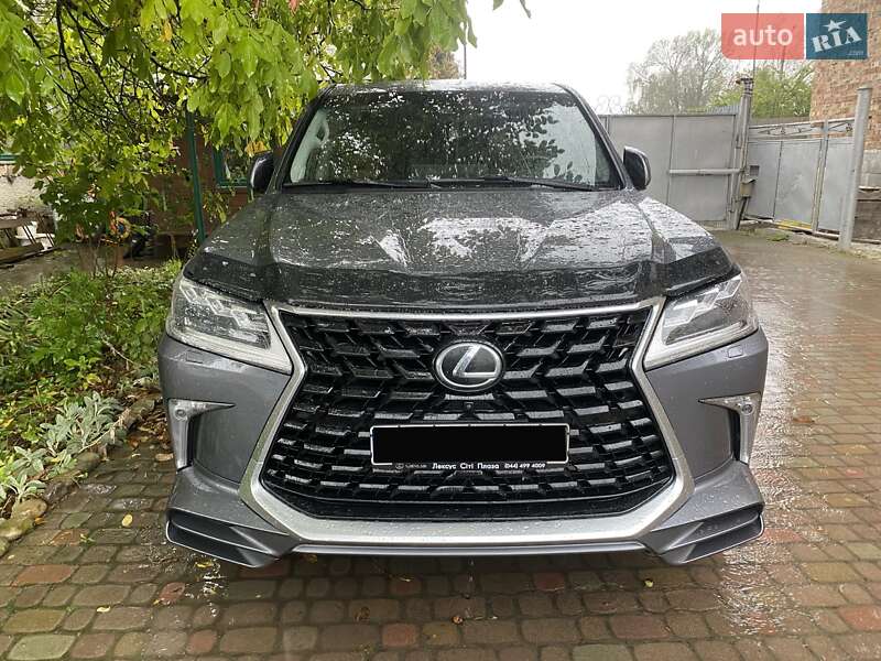 Позашляховик / Кросовер Lexus LX 2016 в Івано-Франківську