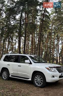 Позашляховик / Кросовер Lexus LX 2008 в 