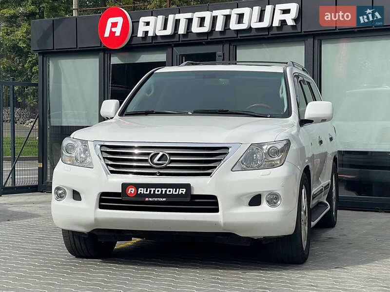 Lexus LX 2008