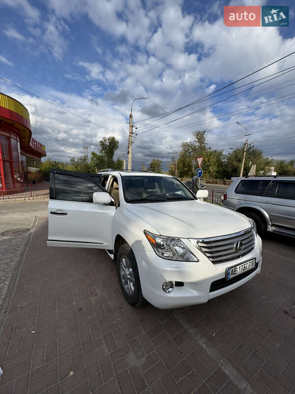 Внедорожник / Кроссовер Lexus LX 2008 в Кривом Роге