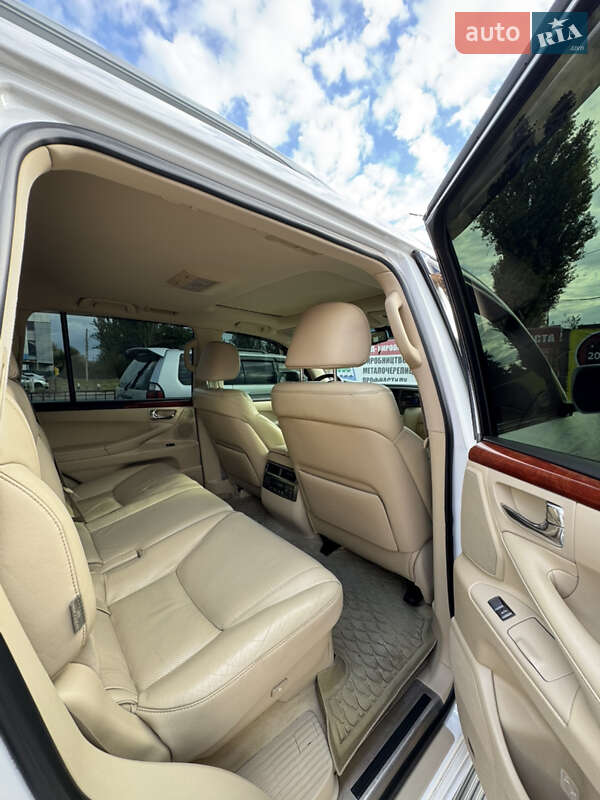 Внедорожник / Кроссовер Lexus LX 2008 в Кривом Роге