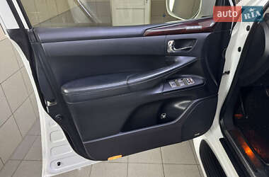 Позашляховик / Кросовер Lexus LX 2012 в 