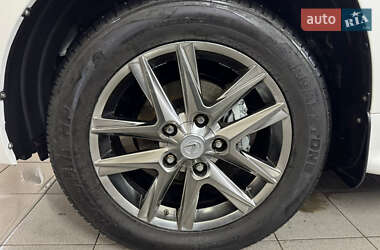 Позашляховик / Кросовер Lexus LX 2012 в 