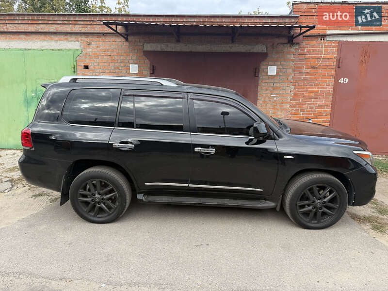 Позашляховик / Кросовер Lexus LX 2008 в Полтаві