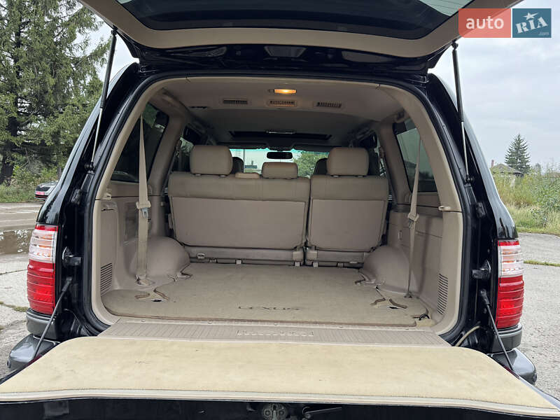 Внедорожник / Кроссовер Lexus LX 2002 в Надворной