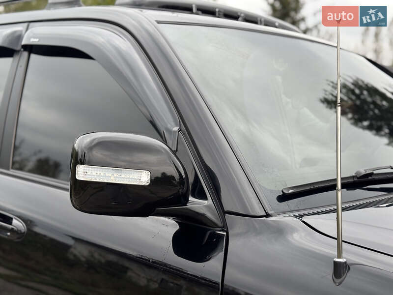 Внедорожник / Кроссовер Lexus LX 2002 в Надворной