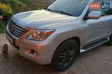 Позашляховик / Кросовер Lexus LX 2008 в 