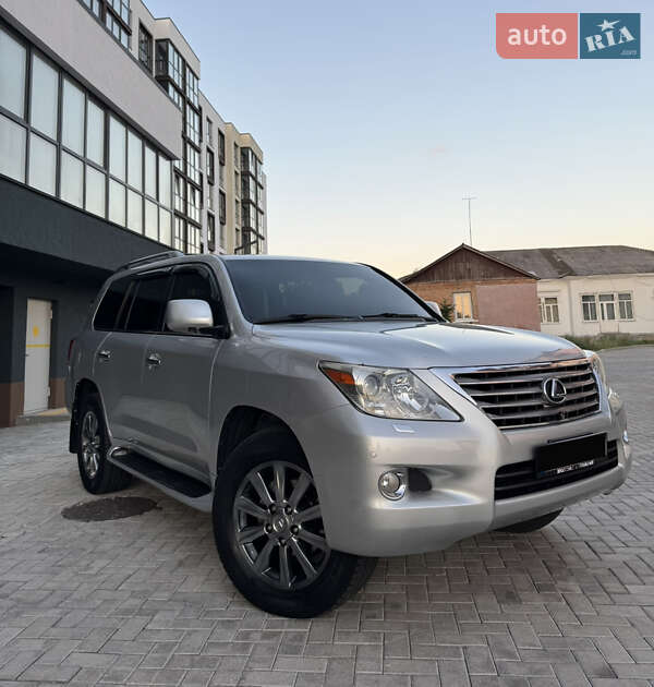 Позашляховик / Кросовер Lexus LX 2008 в 