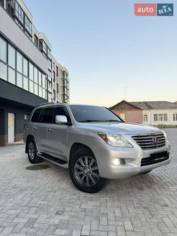 Позашляховик / Кросовер Lexus LX 2008 в Прилуках