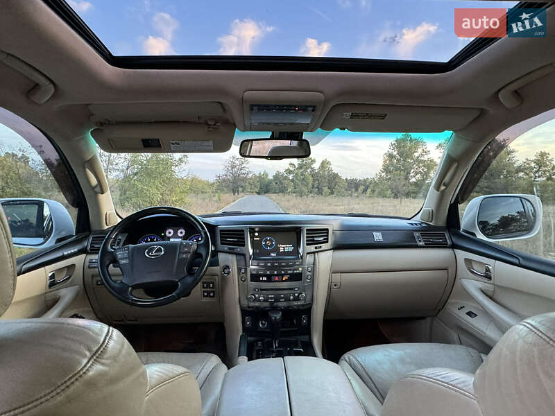 Внедорожник / Кроссовер Lexus LX 2008 в Днепре