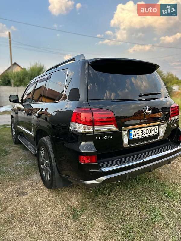Внедорожник / Кроссовер Lexus LX 2013 в Днепре