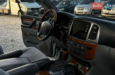 Позашляховик / Кросовер Lexus LX 2006 в 