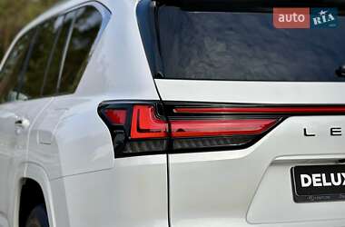 Позашляховик / Кросовер Lexus LX 2022 в 