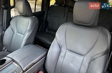 Позашляховик / Кросовер Lexus LX 2022 в 