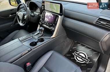 Позашляховик / Кросовер Lexus LX 2022 в 