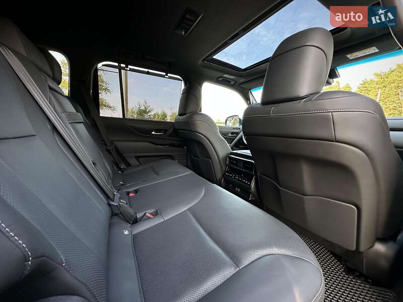 Внедорожник / Кроссовер Lexus LX 2022 в Киеве