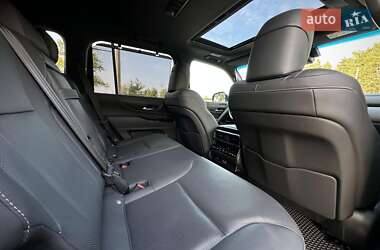 Позашляховик / Кросовер Lexus LX 2022 в 