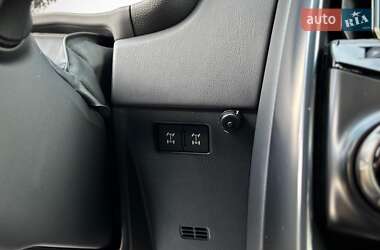 Позашляховик / Кросовер Lexus LX 2022 в 