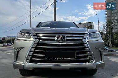 Внедорожник / Кроссовер Lexus LX 2019 в 