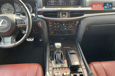Внедорожник / Кроссовер Lexus LX 2019 в 