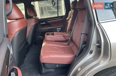 Внедорожник / Кроссовер Lexus LX 2019 в 
