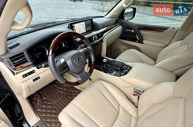 Позашляховик / Кросовер Lexus LX 2016 в 