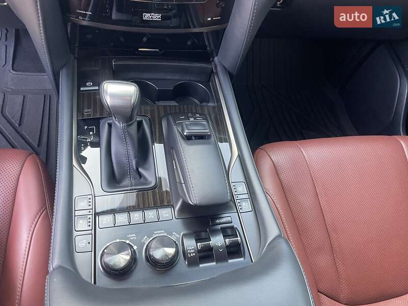 Внедорожник / Кроссовер Lexus LX 2021 в Черновцах
