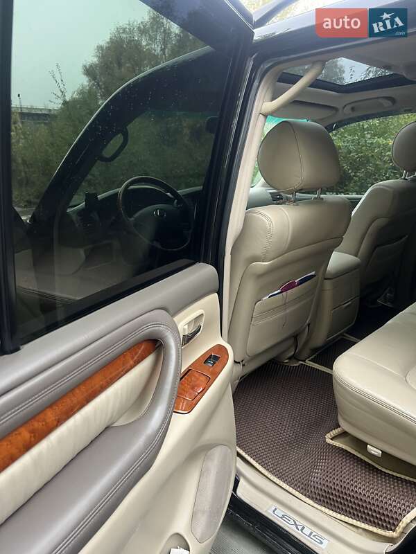 Внедорожник / Кроссовер Lexus LX 2004 в Броварах