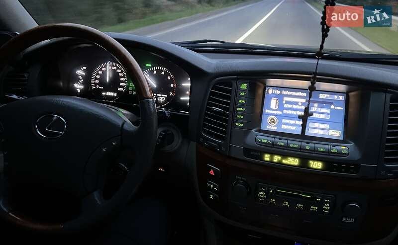 Внедорожник / Кроссовер Lexus LX 2004 в Броварах