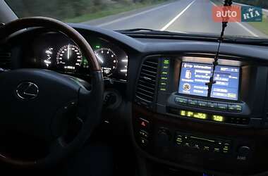 Позашляховик / Кросовер Lexus LX 2004 в 