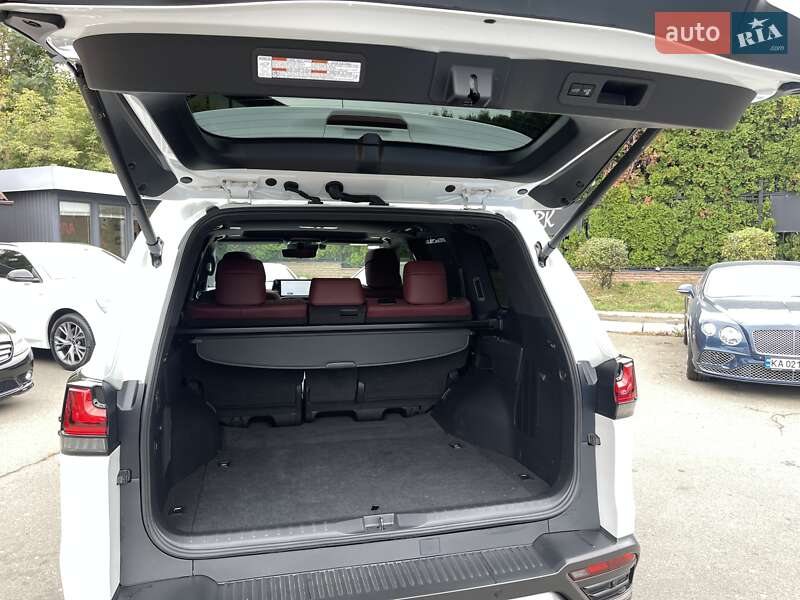 Внедорожник / Кроссовер Lexus LX 2023 в Киеве