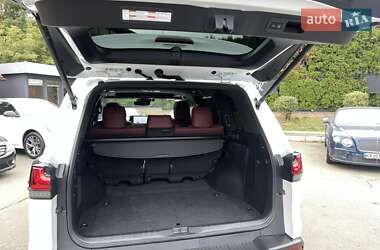 Внедорожник / Кроссовер Lexus LX 2023 в 