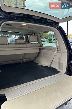 Внедорожник / Кроссовер Lexus LX 2004 в 