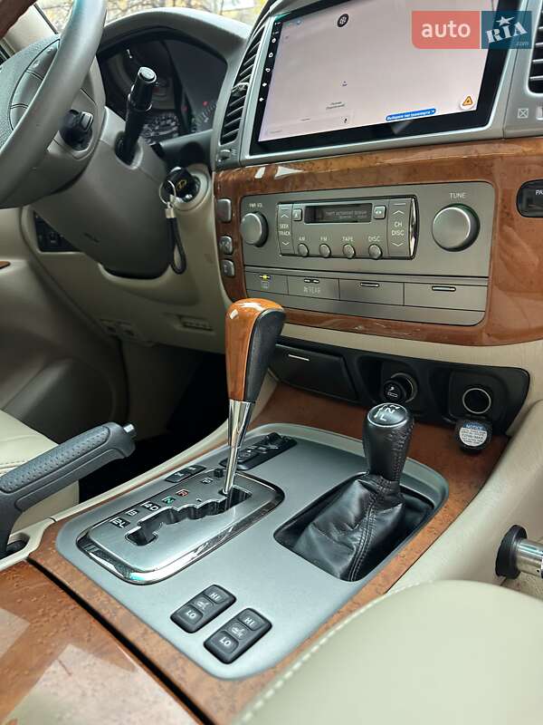 Внедорожник / Кроссовер Lexus LX 2004 в Киеве