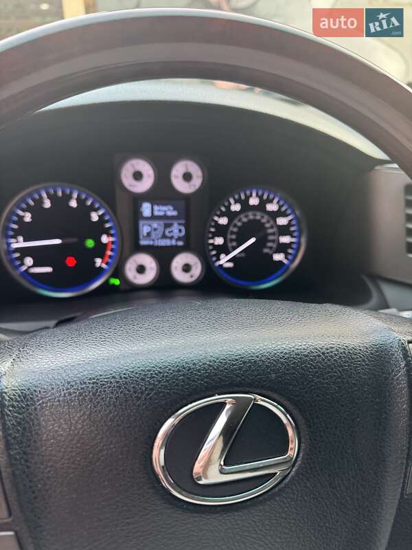 Внедорожник / Кроссовер Lexus LX 2008 в Черновцах