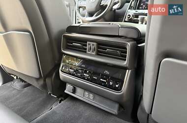Позашляховик / Кросовер Lexus LX 2022 в 