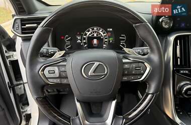 Позашляховик / Кросовер Lexus LX 2022 в 