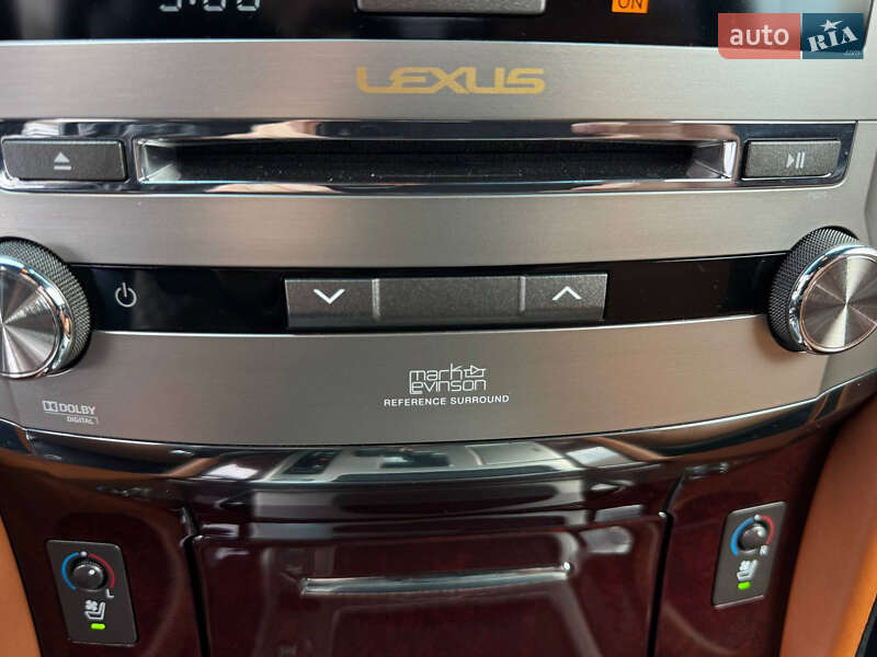 Позашляховик / Кросовер Lexus LX 2014 в Одесі