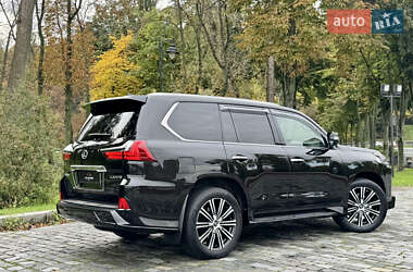 Внедорожник / Кроссовер Lexus LX 2019 в 