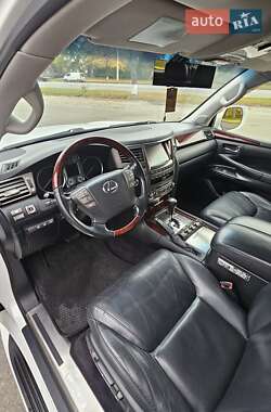 Позашляховик / Кросовер Lexus LX 2011 в 