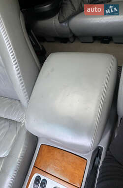 Позашляховик / Кросовер Lexus LX 2005 в 