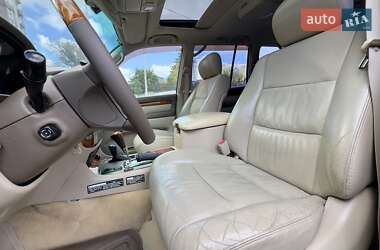 Позашляховик / Кросовер Lexus LX 2006 в 