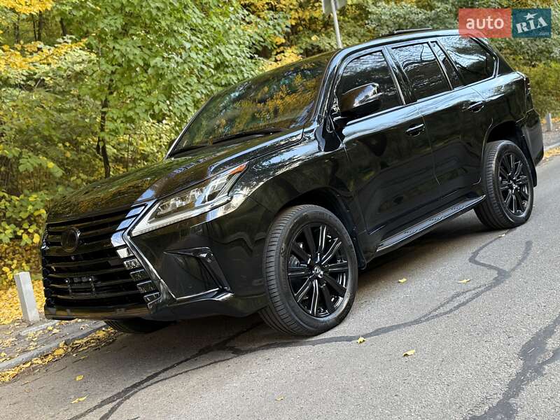 Lexus LX 2017