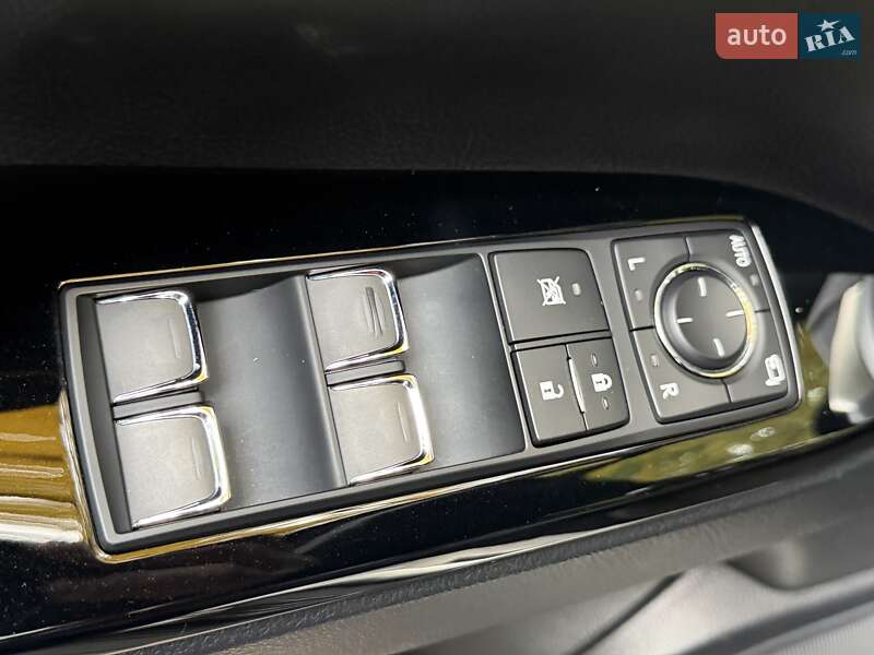 Внедорожник / Кроссовер Lexus LX 2017 в Киеве фото 28 Внедорожник / Кроссовер Lexus LX 2017 в Киеве