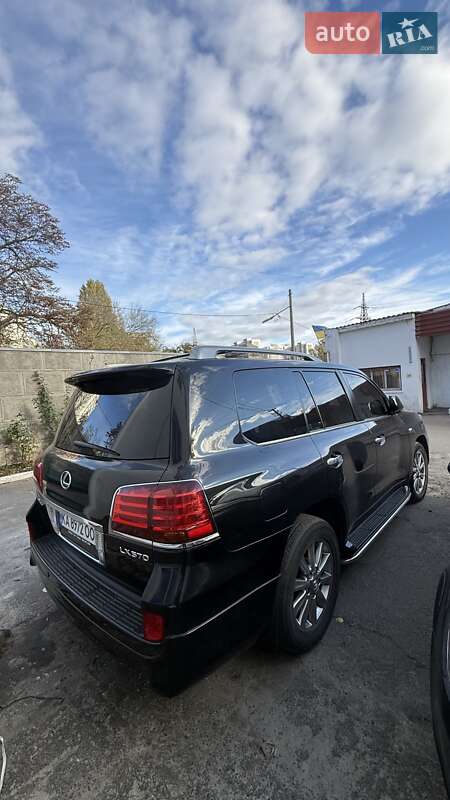 Внедорожник / Кроссовер Lexus LX 2011 в Киеве