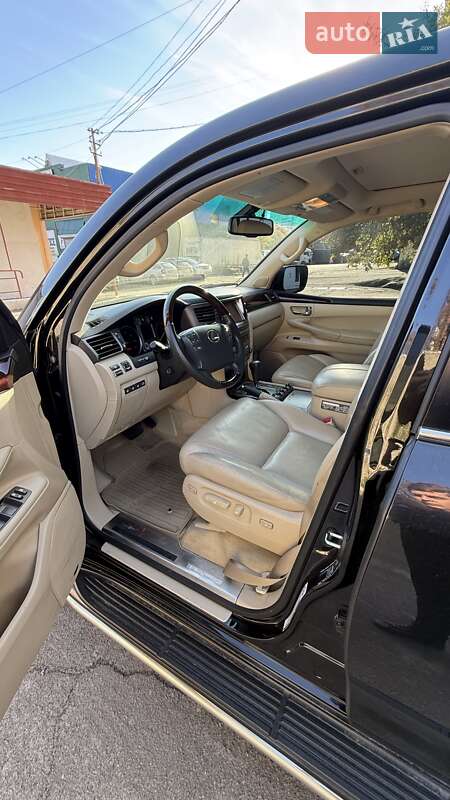 Внедорожник / Кроссовер Lexus LX 2011 в Киеве