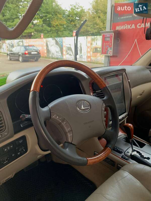 Позашляховик / Кросовер Lexus LX 2005 в Києві