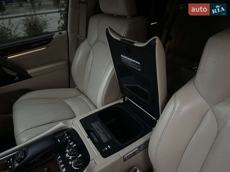 Позашляховик / Кросовер Lexus LX 2018 в Дніпрі фото 21 Позашляховик / Кросовер Lexus LX 2018 в Дніпрі